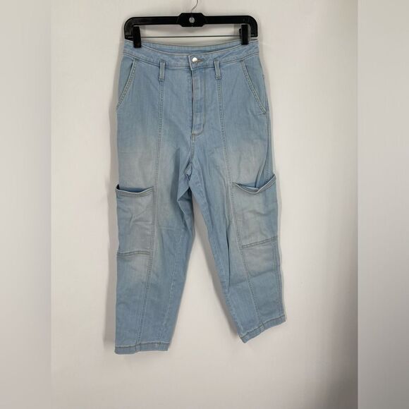 Universal Thread Light Blue Cropped Denim Pants size 6 - Picture 1 of 4